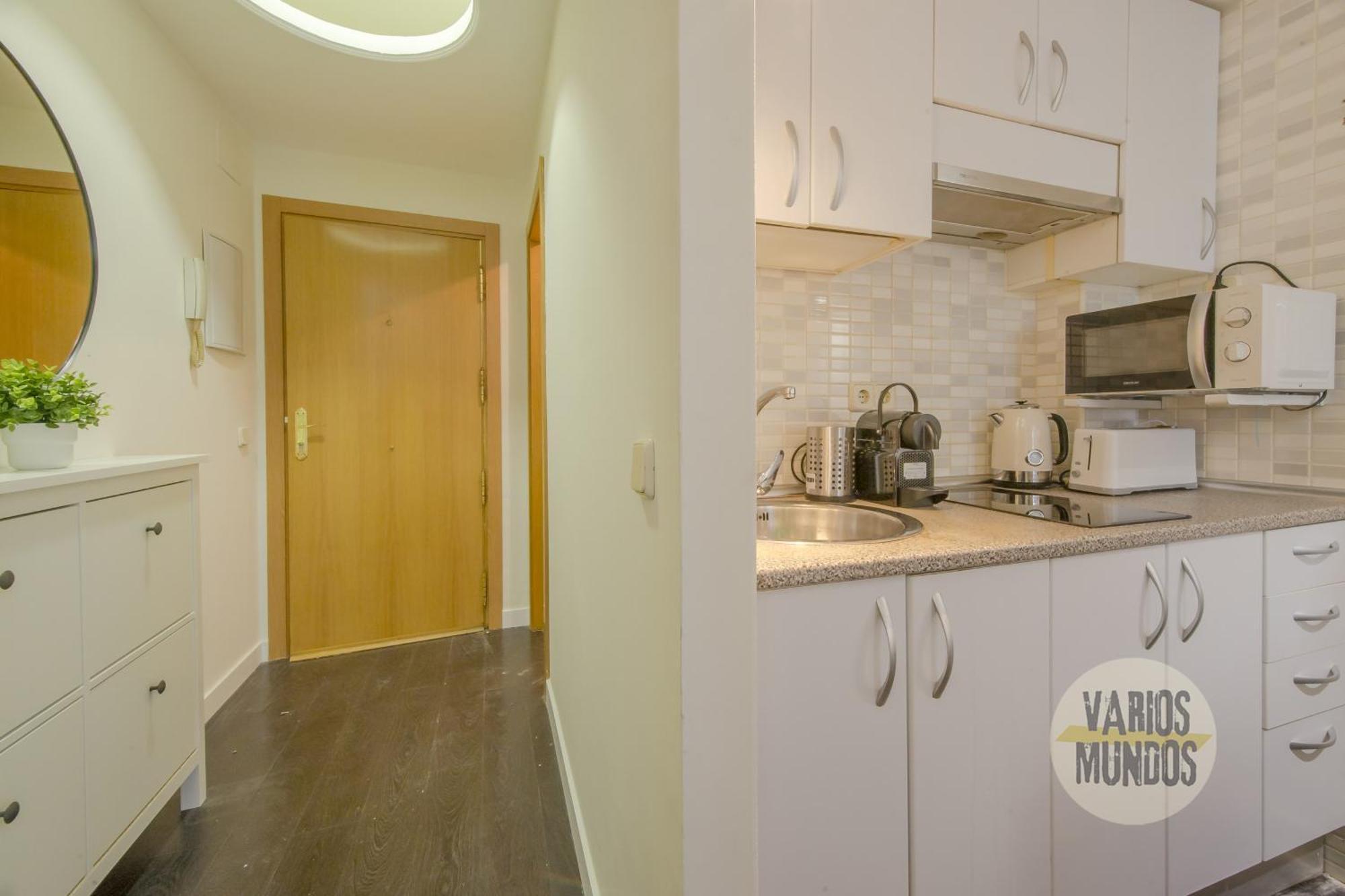 Confortable Apt Para 3 Pax A 1 Min De Gran Via Madrid Exterior photo
