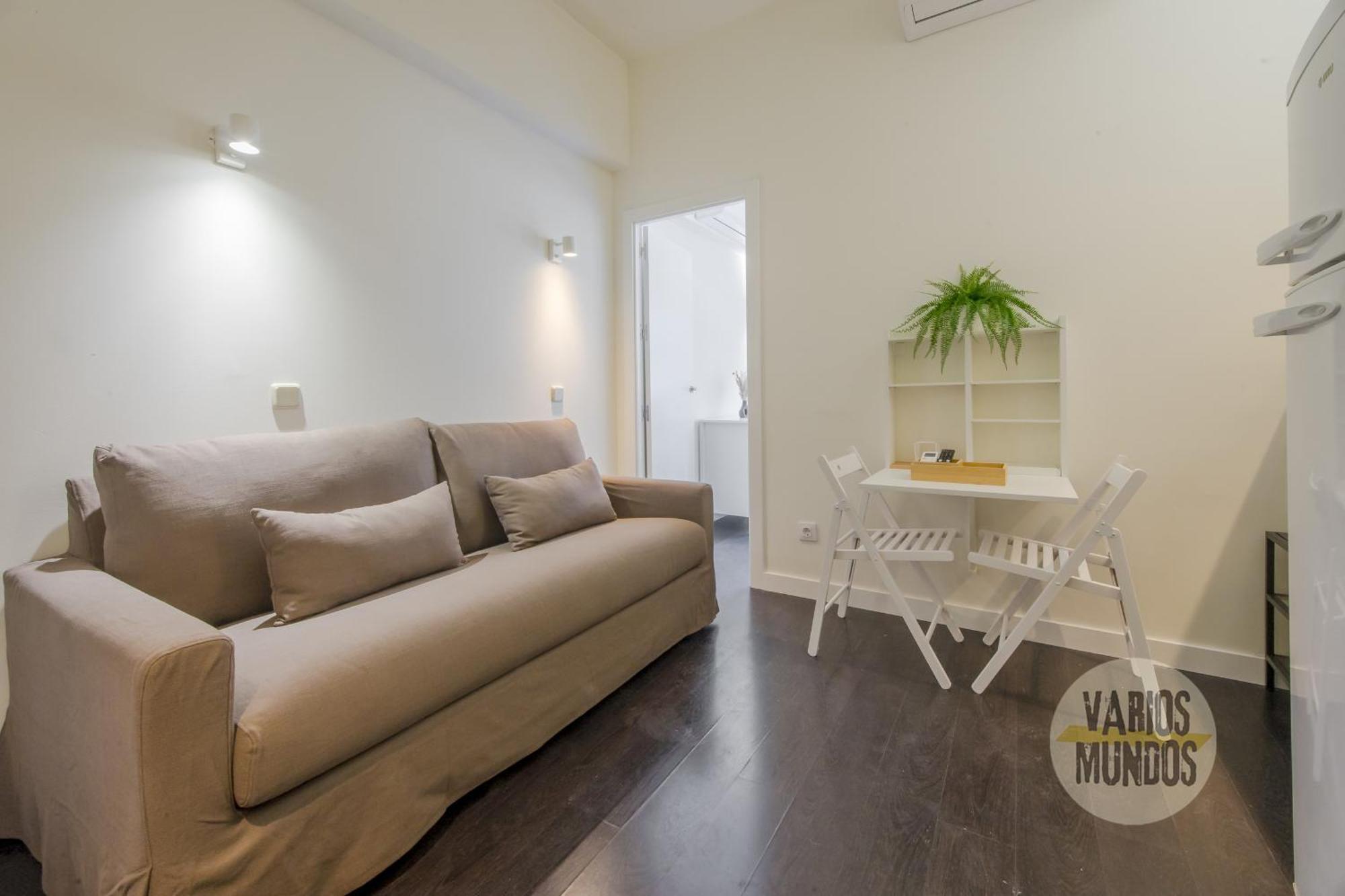 Confortable Apt Para 3 Pax A 1 Min De Gran Via Madrid Exterior photo